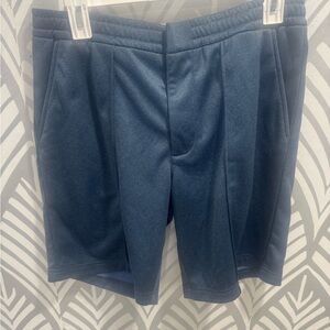 NWT Blue  Men’s Shorts with Tailored Comfort